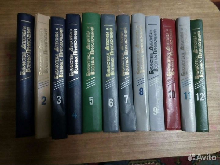 Библиотека детектива и военных приключений