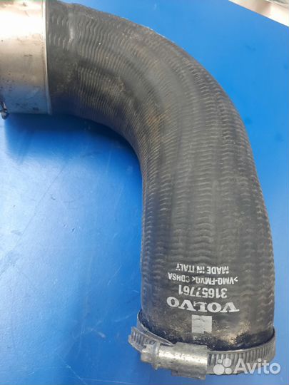 Патрубок интеркулера Volvo Xc70 2.0