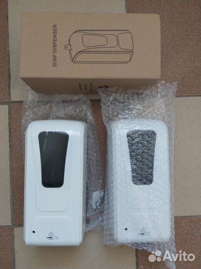 Диспенсер-дозатор сенсорный для антисептиков