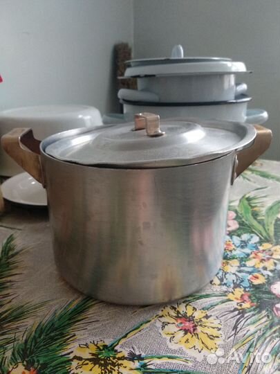 Кастрюля алюминиевая 2 литра 300 миллилитров