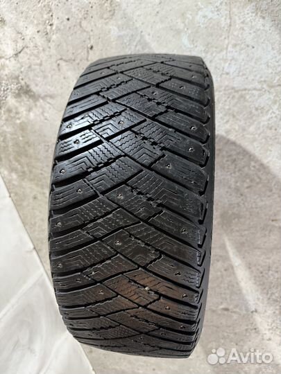 Goodyear Ultragrip Ice Arctic 225/45 R17