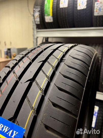 Bearway BW118 295/30 R20 79H