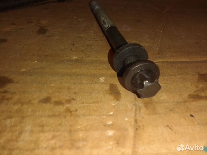 Болт головки блока цилиндра Citroen C5 2.0 RFN