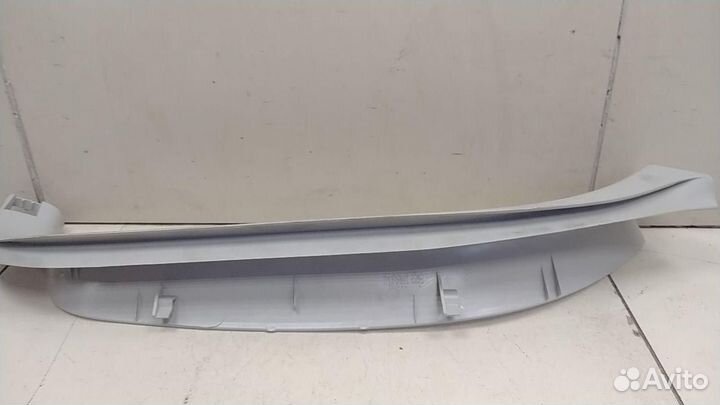 Обшивка двери багажника Renault Laguna