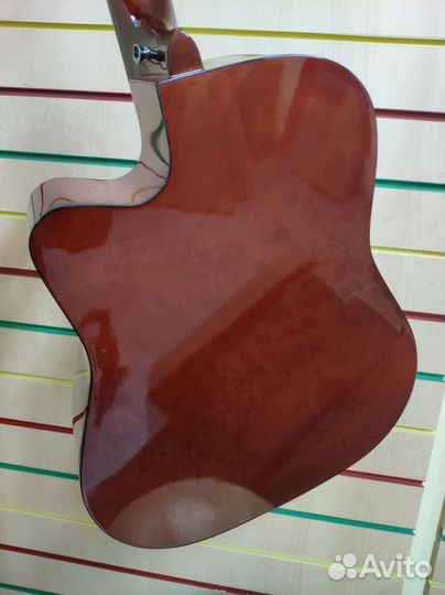 Гитара профессиональная