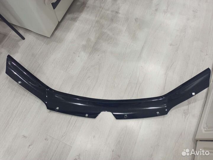 Мухобойка Renault Logan 2 (дефлектор капота)