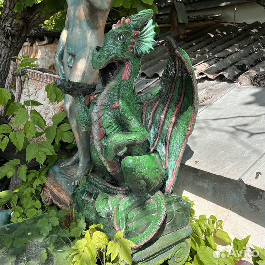 Дракон с фонарём, с вазой