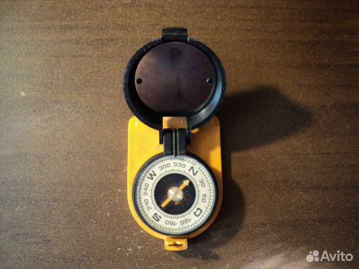 Компас Азимут