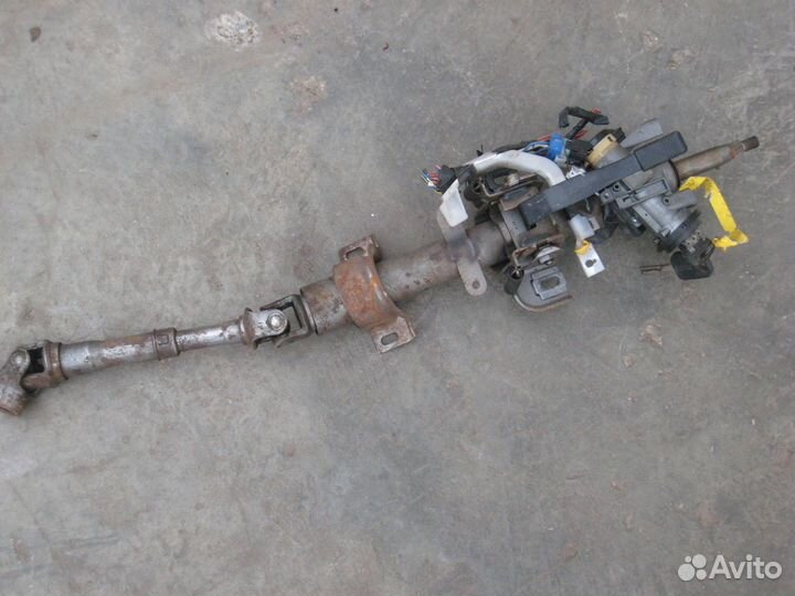 Рулевая колонка Mitsubishi Carisma