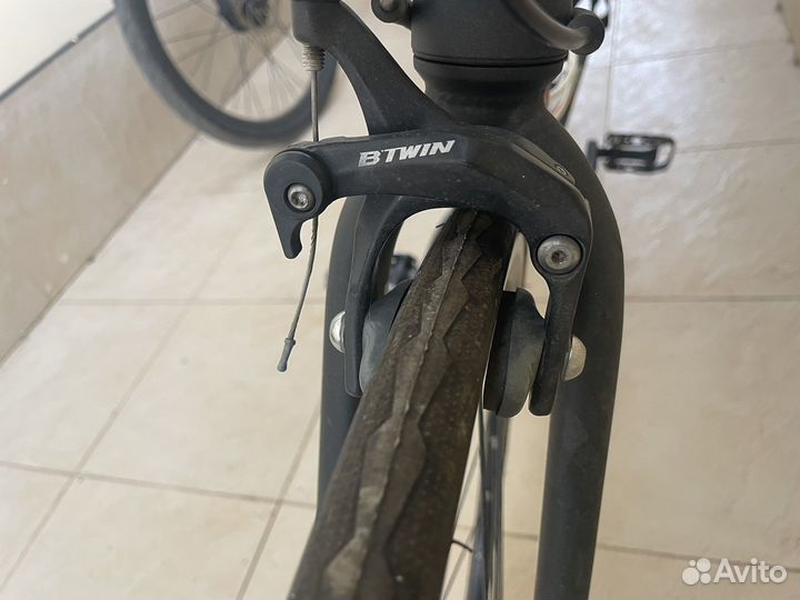 Шоссейный велосипед btwin
