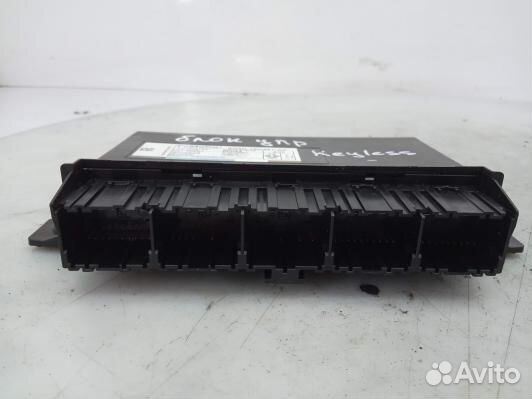 Блок управления volvo XC60 (68F03NC02)