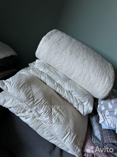 Одеяло и подушки