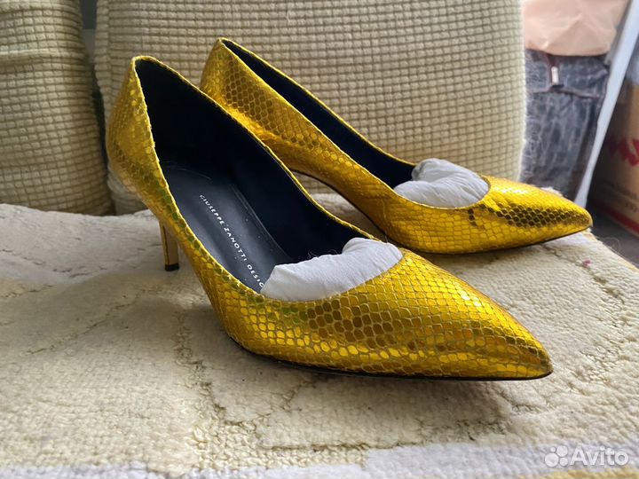 Золотые туфли Giuseppe Zanotti p.40
