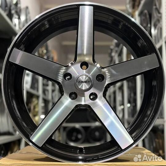 Литой диск R15 5x100 в стиле vossen