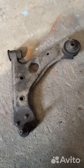 Рычаг передней подвески opel corsa d