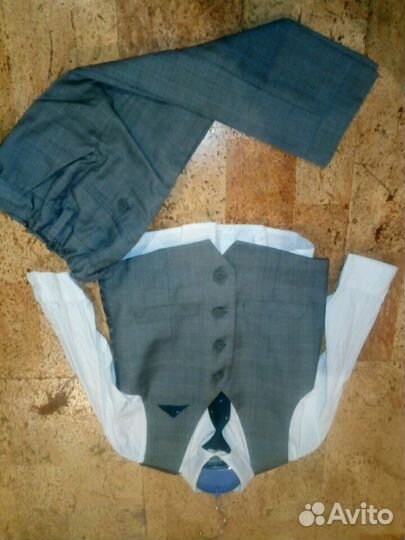 Костюм. Брюки,рубашка,жилет и галстук next