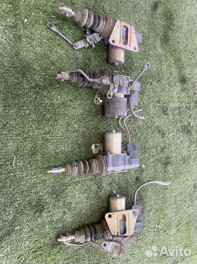 Сервопривод дверных замков Cadillac Fleetwood