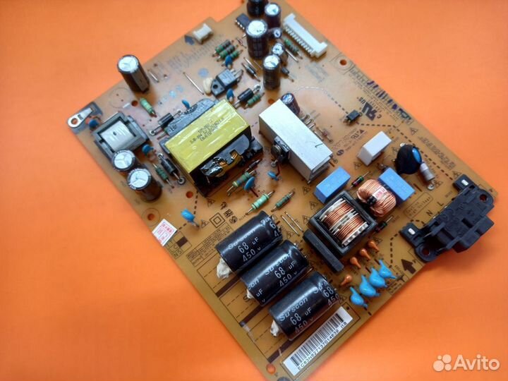 36570 Плата питания 42LM3450