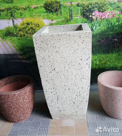 Вазон бетонный Ирис