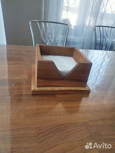 Салфетница из дерева