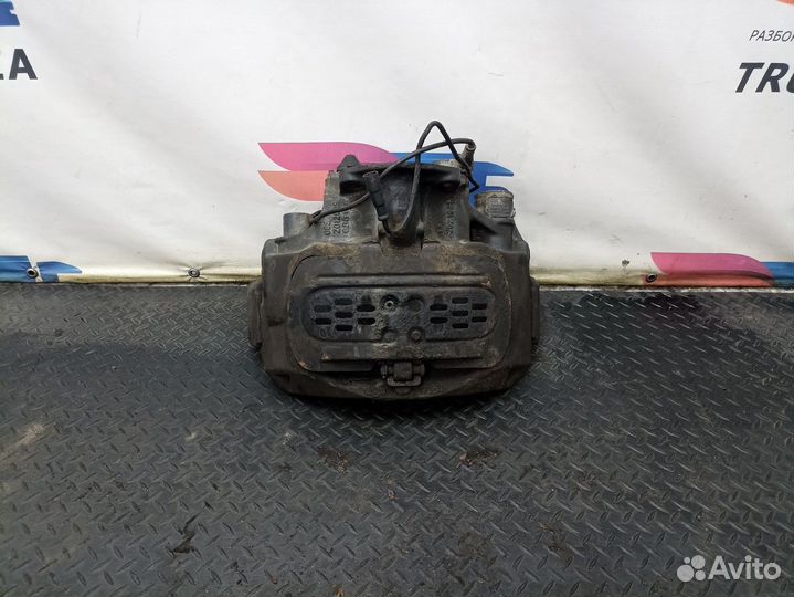 1928816 Суппорт правый