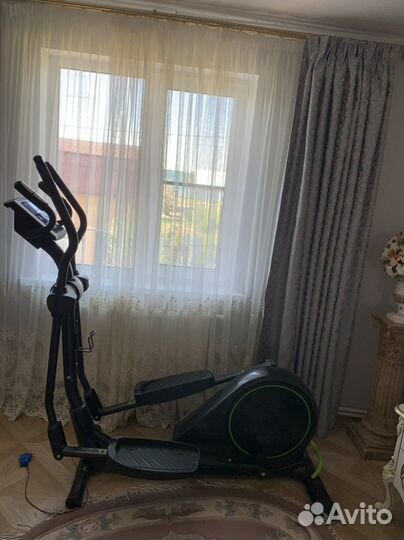 Эллиптический тренажер