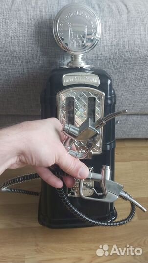 Диспенсер для напитков бензоколонка