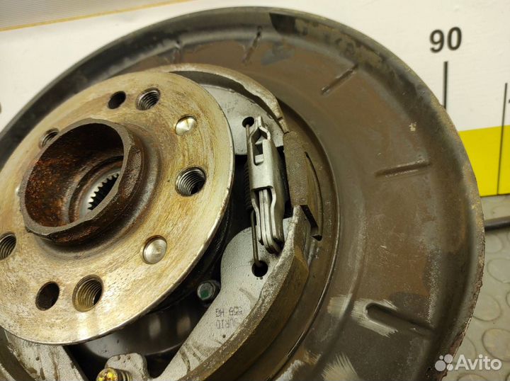 Кулак поворотный задний левый Mercedes-Benz W251