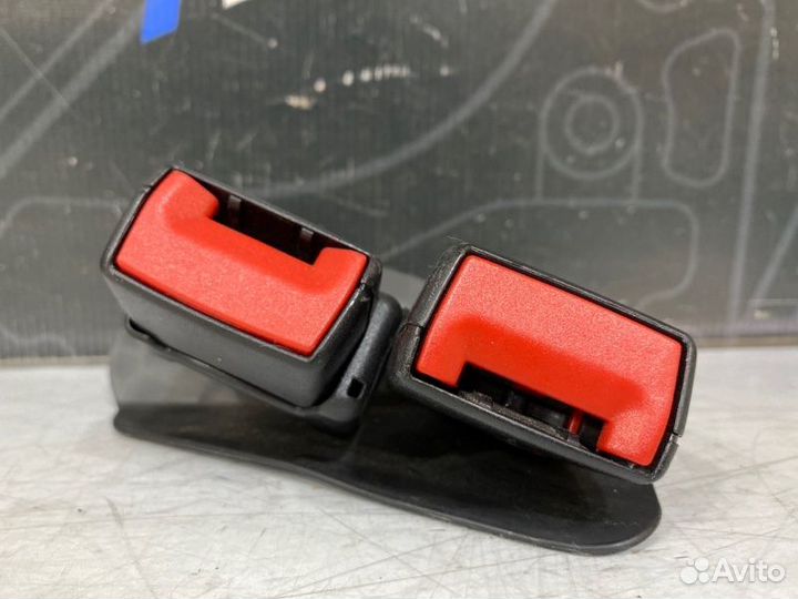 Замок ремня безопасности Audi A6 C6 caja 2011