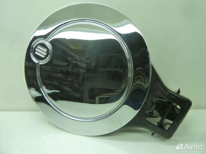 GM Лючок бензобака Хромированный