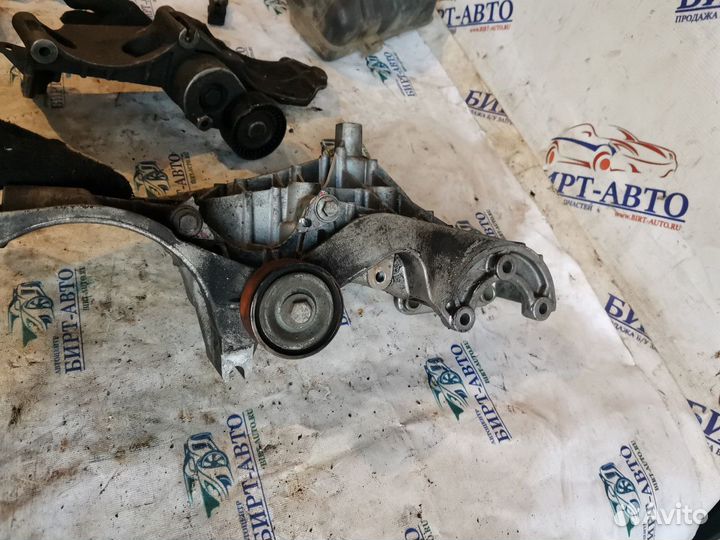 Кронштейн генератора Nissan Almera G15 (2012—2018)