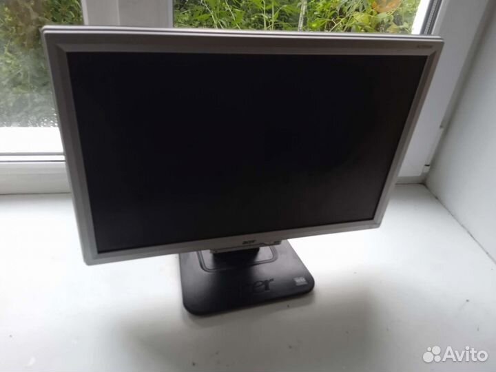 Монитор Acer 1916