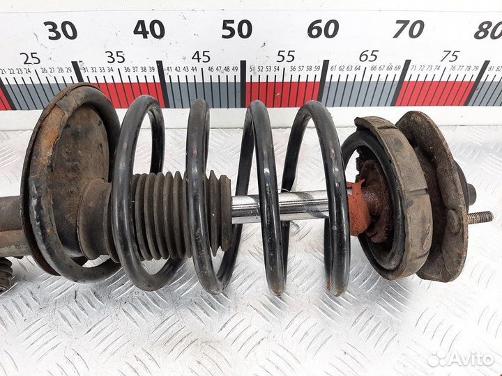 Стойка для Volvo S60 1