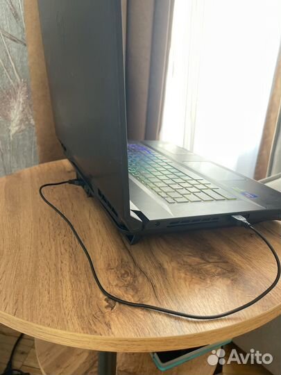 Охлаждающая подставка для ноутбука