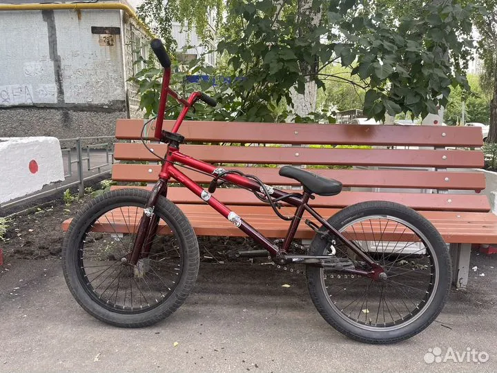 Трюковой велосипед BMX