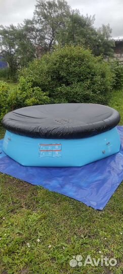 Надувной бассейн