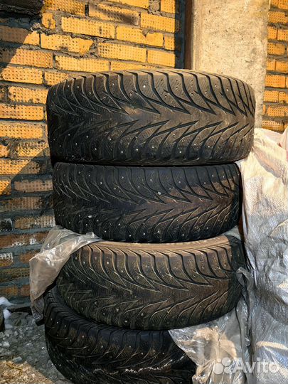 Yokohama IceGuard Stud IG65 245/55 R19 T
