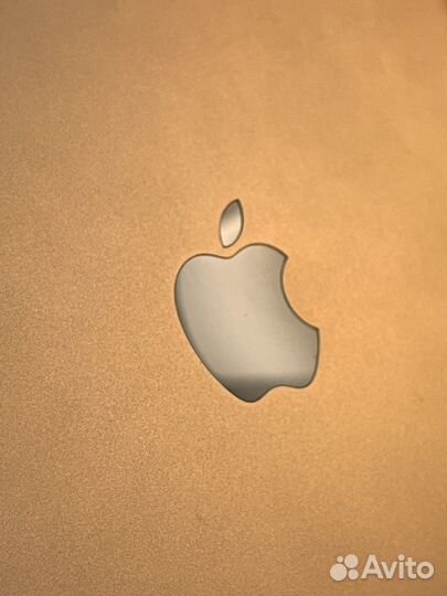 Планшет apple iPad 4 поколения 2012 года