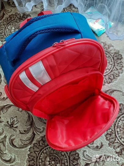 Рюкзак школьный