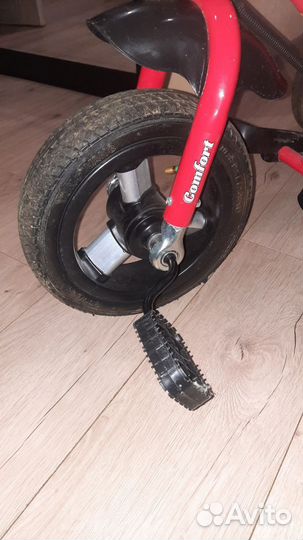 Детский трехколесный велосипед с ручкой