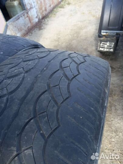 Yokohama Parada Spec-X 305/40 R22