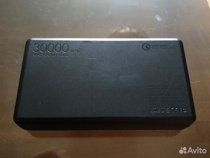 Повербанк 30000