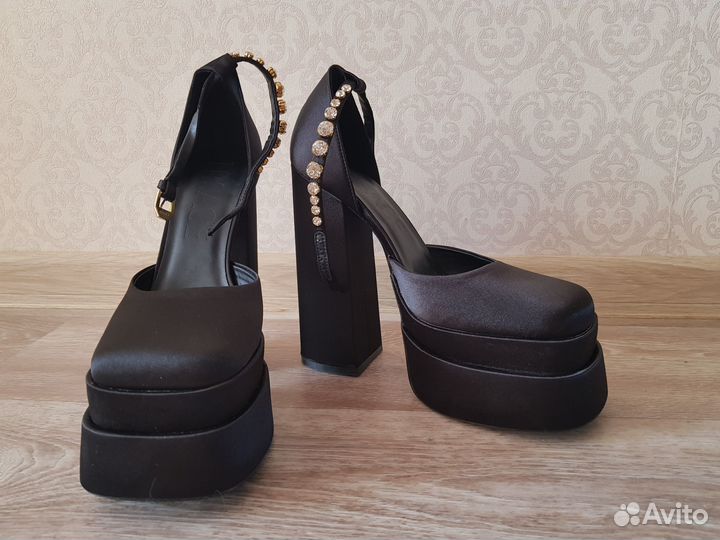 Туфли versace Bratz 38