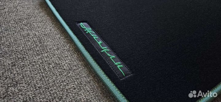 Автоковрики для ваз 2101-2107, чёрн/зелен