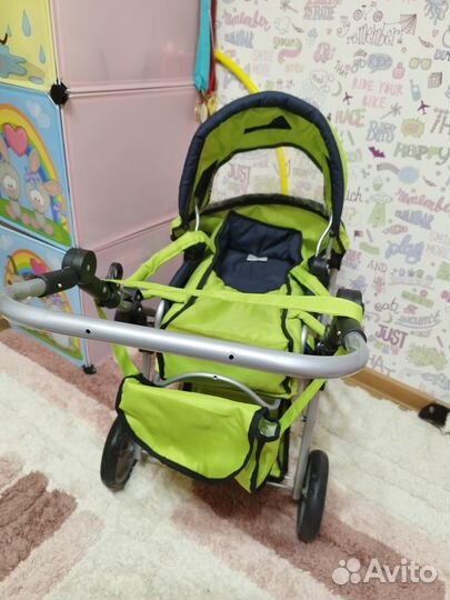 Игрушечная коляска для кукол