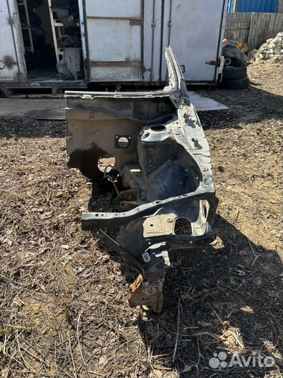 Четверть передняя левая Nissan Primera P12