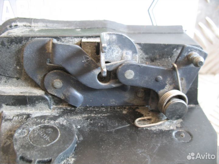 Замок двери передней левой BMW X5 E53 2002г