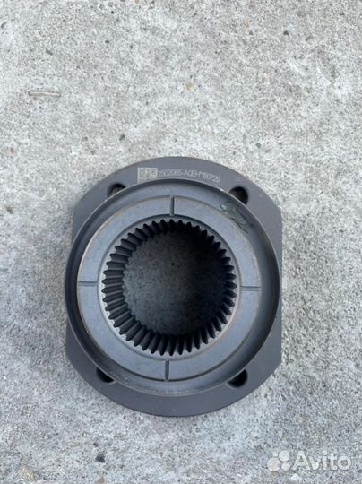 Фланец среднего редуктора FAW 2502066-AOE + 24020