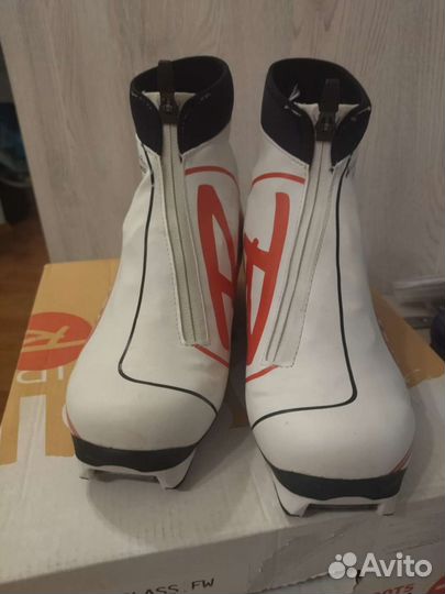 Лыжные ботинки классические rossignol 35 (33)