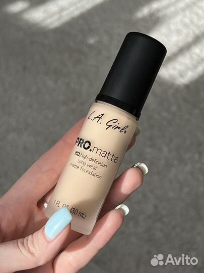 Матовый тональный крем L.A. girl